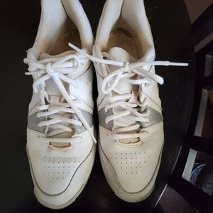 Women's shoes size 9